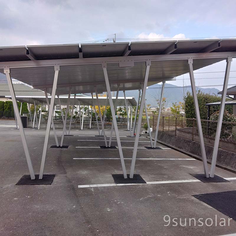 Solarstrom nutzen: Die Vorteile von Photovoltaik-Carport-Anlagen auf Parkplätzen